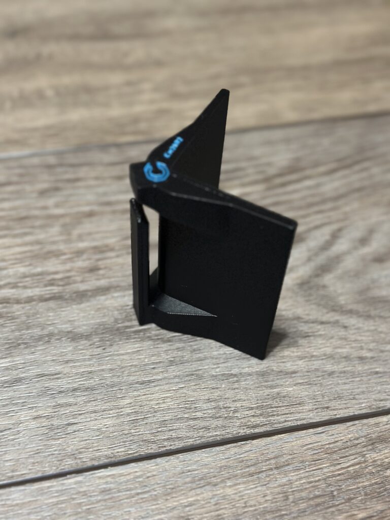 2.0 strap corner